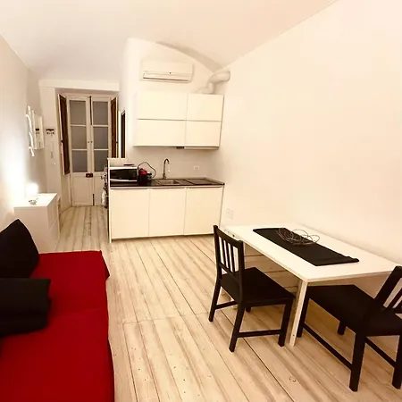 Casa Di Carlo, Con Poli, Metro, Caffe A Due Passi Daire Torino